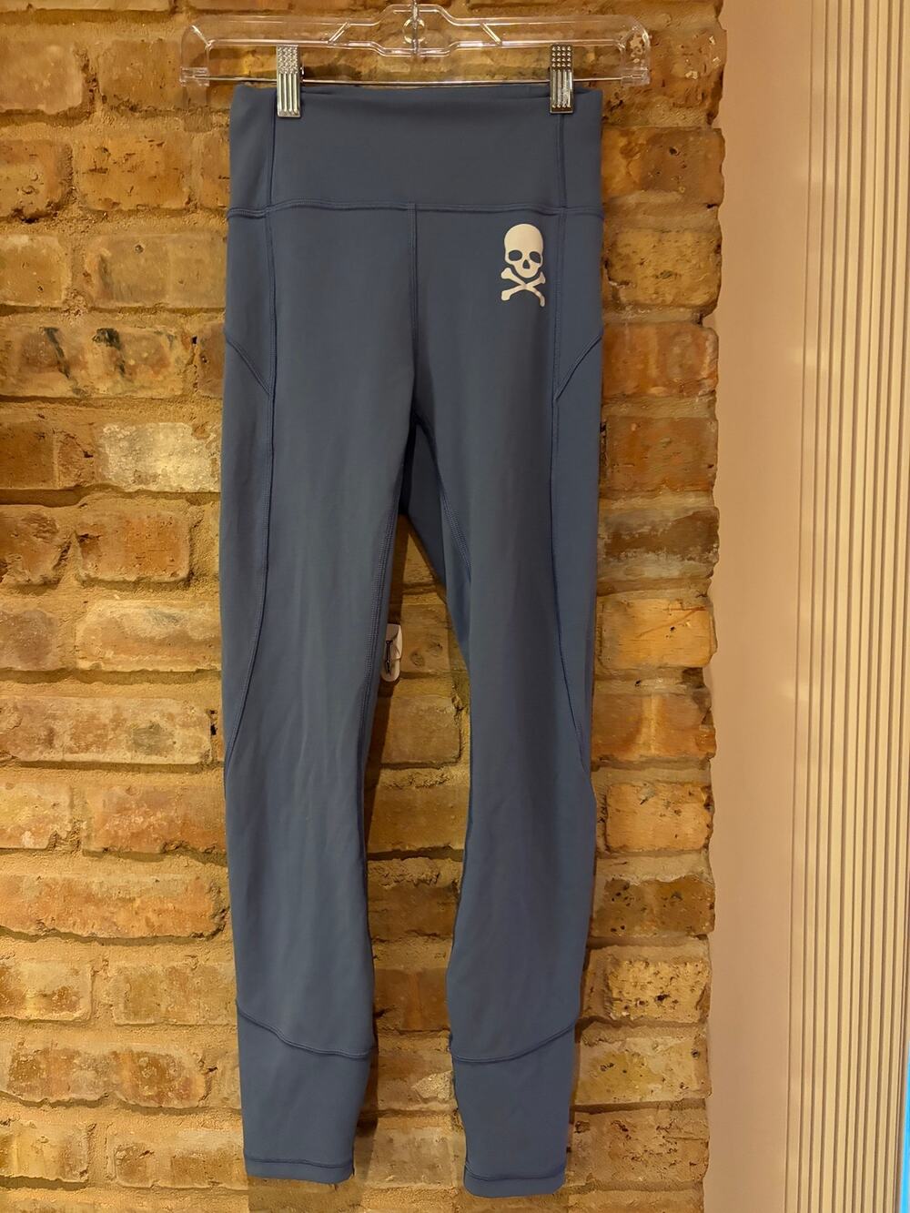 Lululemon in movement blue leggings size 4